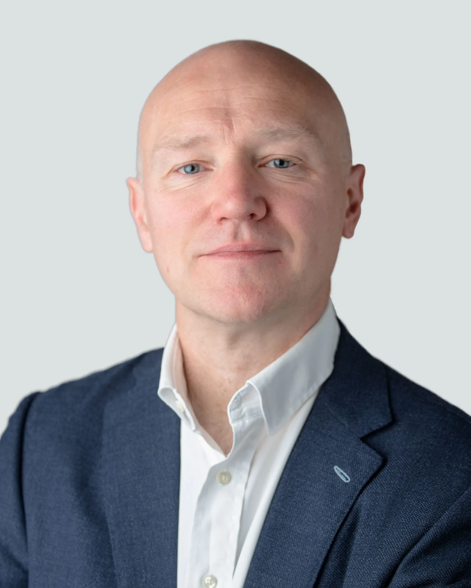 Staff portrait of Ian Temperton